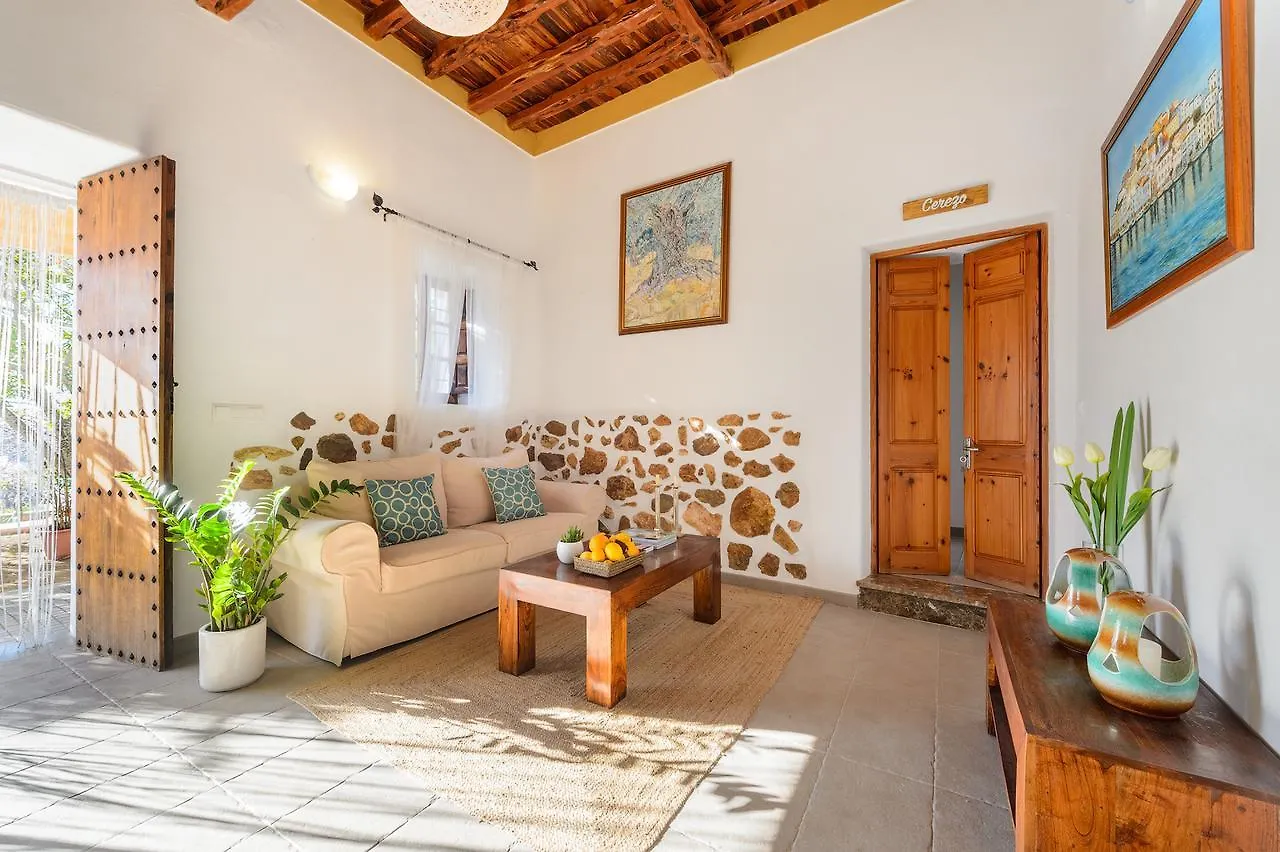 Agroturismo Rural Can Prats Sant Carles de Peralta 0*, Santa Eulària des Riu