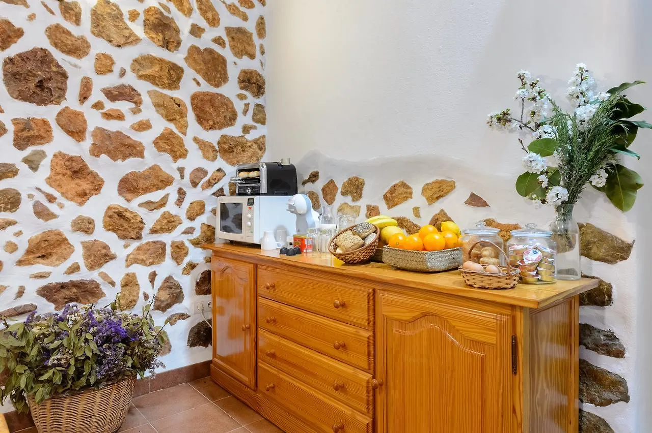 Agroturismo Rural Can Prats Sant Carles de Peralta 0*, Santa Eulària des Riu